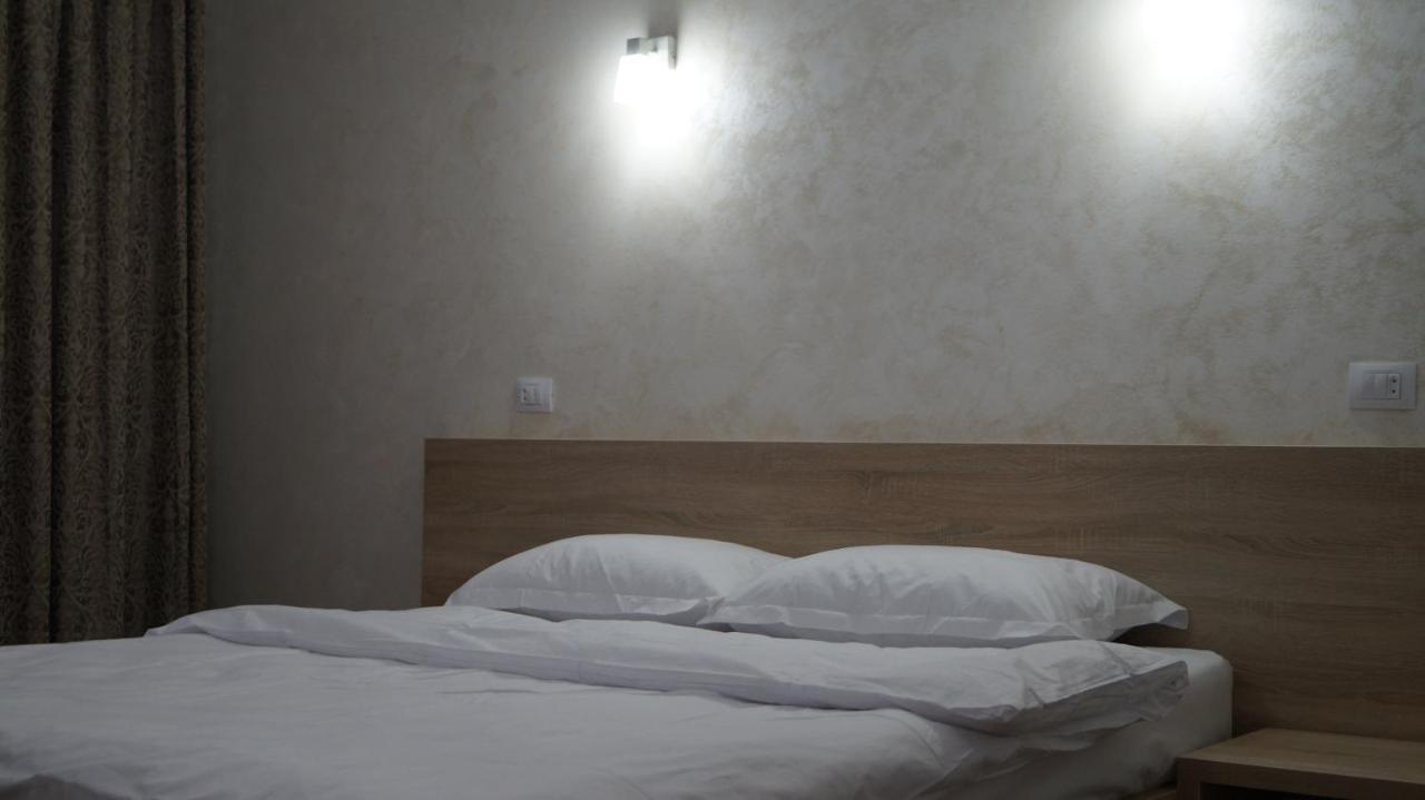 Vila Ovidiu Băile Herculane Buitenkant foto